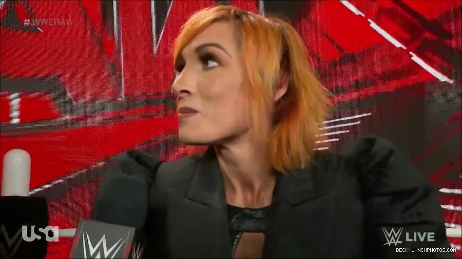 WWE_Monday_Night_Raw_2022_05_02_720p_HDTV_x264-NWCHD_mp4_004619086.jpg
