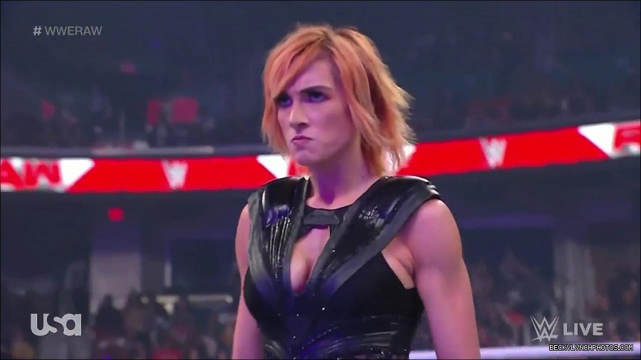 WWE_Monday_Night_Raw_2022_05_02_720p_HDTV_x264-NWCHD_mp4_006692259.jpg