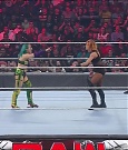 WWE_Monday_Night_Raw_2022_05_02_720p_HDTV_x264-NWCHD_mp4_006808009.jpg