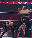 WWE_Monday_Night_Raw_2022_05_02_720p_HDTV_x264-NWCHD_mp4_006911712.jpg