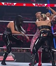 WWE_Monday_Night_Raw_2022_05_02_720p_HDTV_x264-NWCHD_mp4_006912113.jpg