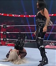 WWE_Monday_Night_Raw_2022_05_02_720p_HDTV_x264-NWCHD_mp4_006989790.jpg
