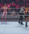 WWE_Monday_Night_Raw_2022_05_02_720p_HDTV_x264-NWCHD_mp4_007010211.jpg