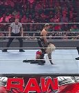 WWE_Monday_Night_Raw_2022_05_02_720p_HDTV_x264-NWCHD_mp4_007093494.jpg