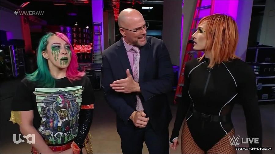 WWE_Monday_Night_Raw_2022_05_09_720p_HDTV_x264-NWCHD_mp4_004143575.jpg