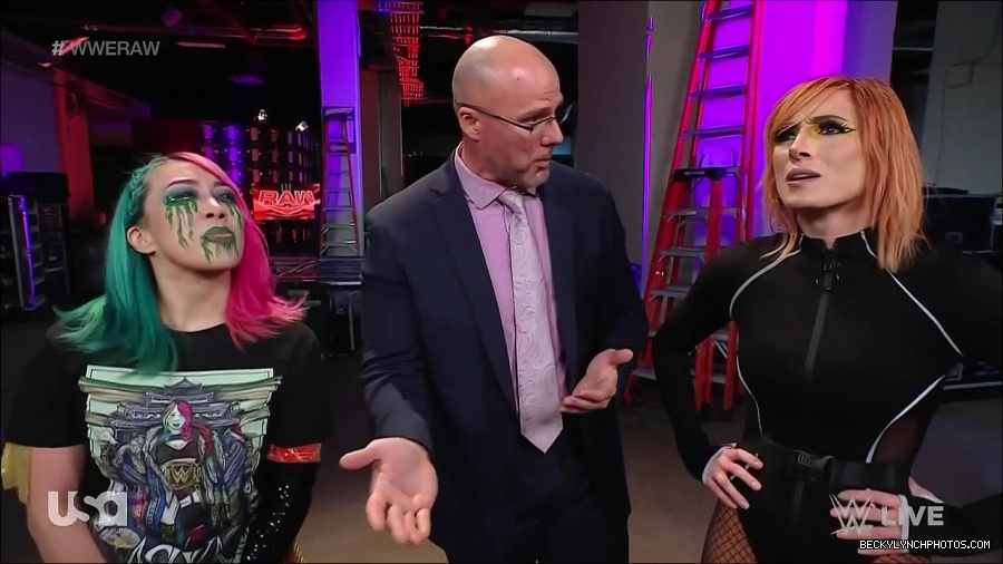 WWE_Monday_Night_Raw_2022_05_09_720p_HDTV_x264-NWCHD_mp4_004147179.jpg