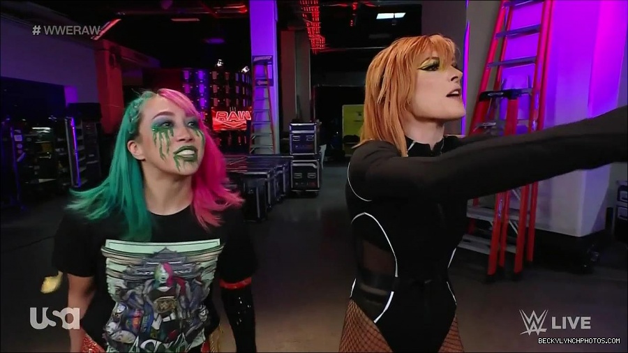 WWE_Monday_Night_Raw_2022_05_09_720p_HDTV_x264-NWCHD_mp4_004195627.jpg