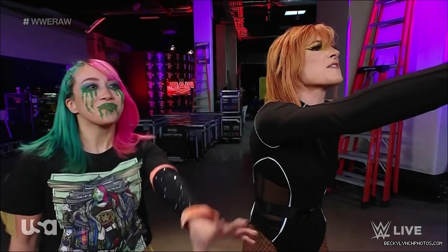 WWE_Monday_Night_Raw_2022_05_09_720p_HDTV_x264-NWCHD_mp4_004196028.jpg