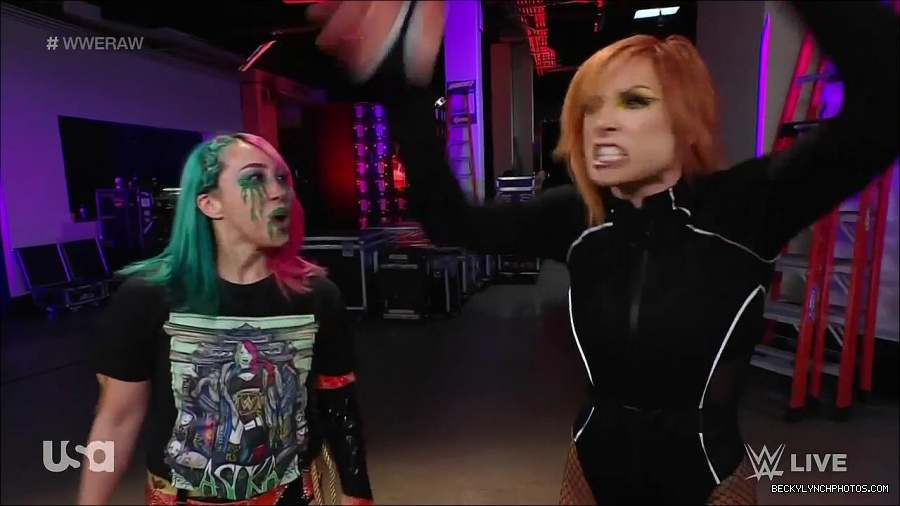 WWE_Monday_Night_Raw_2022_05_09_720p_HDTV_x264-NWCHD_mp4_004198430.jpg