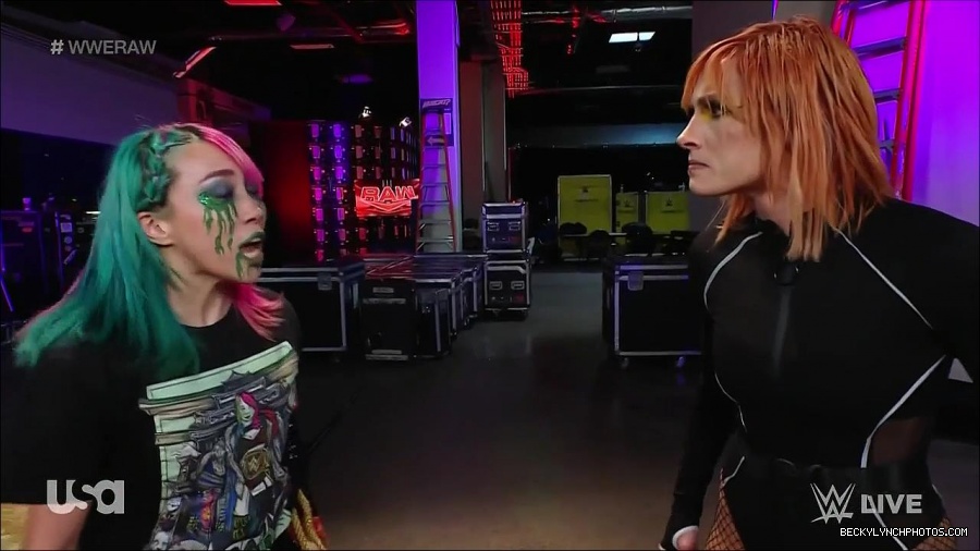 WWE_Monday_Night_Raw_2022_05_09_720p_HDTV_x264-NWCHD_mp4_004204436.jpg