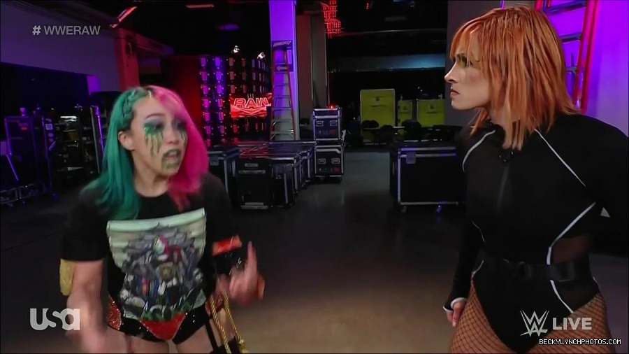 WWE_Monday_Night_Raw_2022_05_09_720p_HDTV_x264-NWCHD_mp4_004206038.jpg