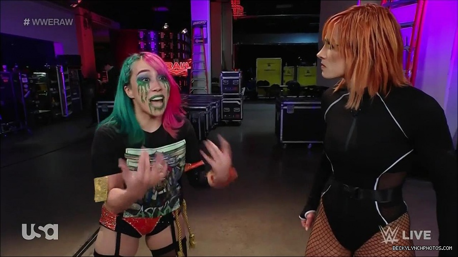 WWE_Monday_Night_Raw_2022_05_09_720p_HDTV_x264-NWCHD_mp4_004206839.jpg