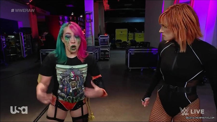 WWE_Monday_Night_Raw_2022_05_09_720p_HDTV_x264-NWCHD_mp4_004207639.jpg