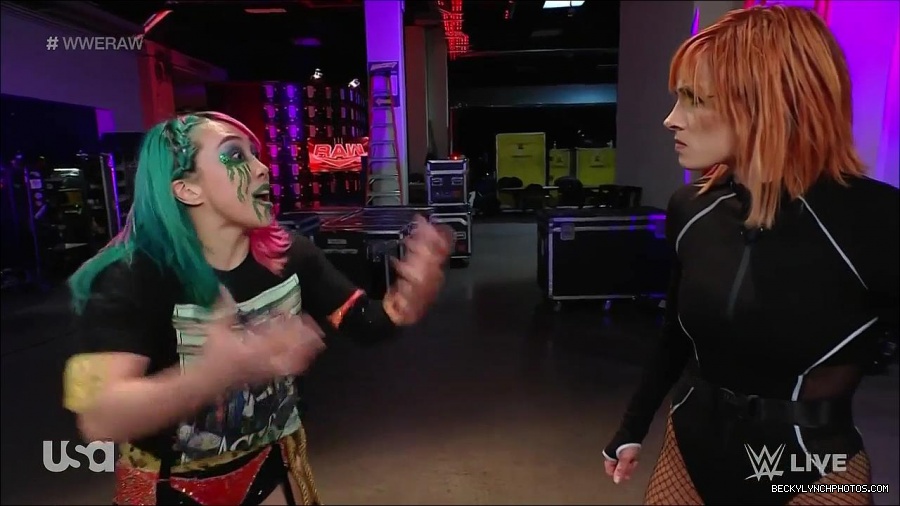 WWE_Monday_Night_Raw_2022_05_09_720p_HDTV_x264-NWCHD_mp4_004208841.jpg
