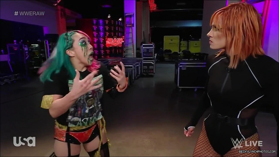 WWE_Monday_Night_Raw_2022_05_09_720p_HDTV_x264-NWCHD_mp4_004210843.jpg