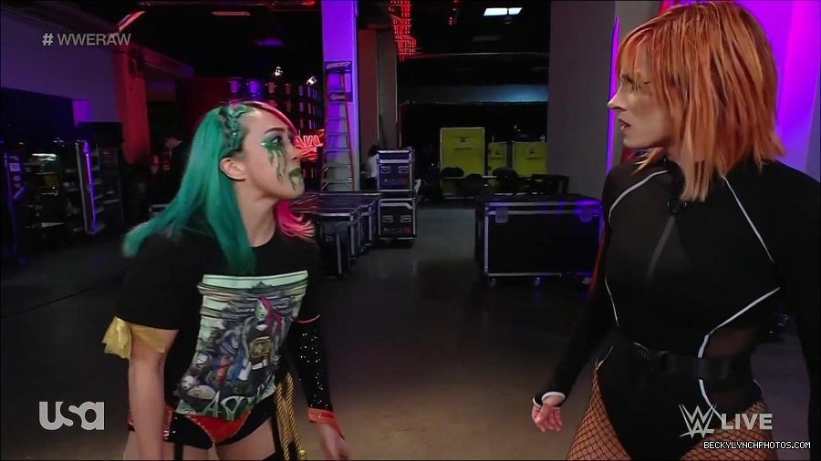 WWE_Monday_Night_Raw_2022_05_09_720p_HDTV_x264-NWCHD_mp4_004214847.jpg