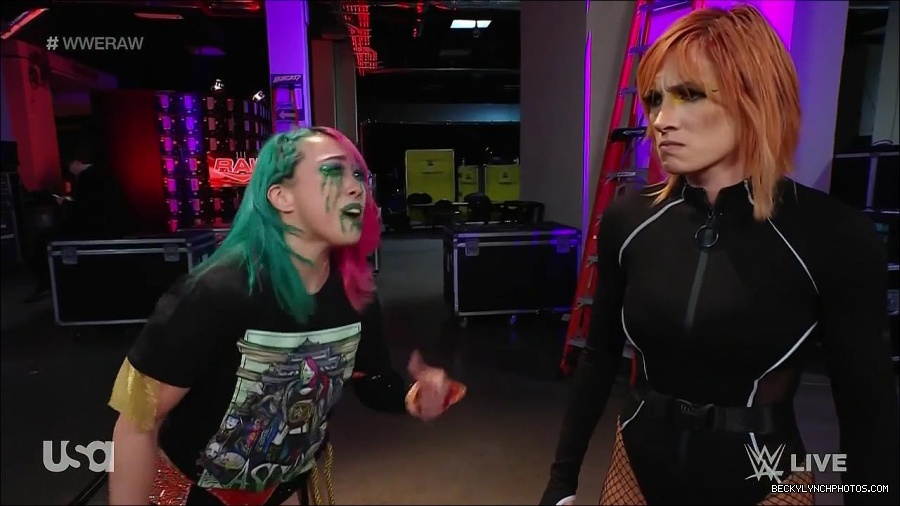 WWE_Monday_Night_Raw_2022_05_09_720p_HDTV_x264-NWCHD_mp4_004224056.jpg