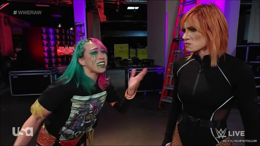 WWE_Monday_Night_Raw_2022_05_09_720p_HDTV_x264-NWCHD_mp4_004224456.jpg