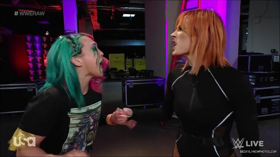 WWE_Monday_Night_Raw_2022_05_09_720p_HDTV_x264-NWCHD_mp4_004225257.jpg