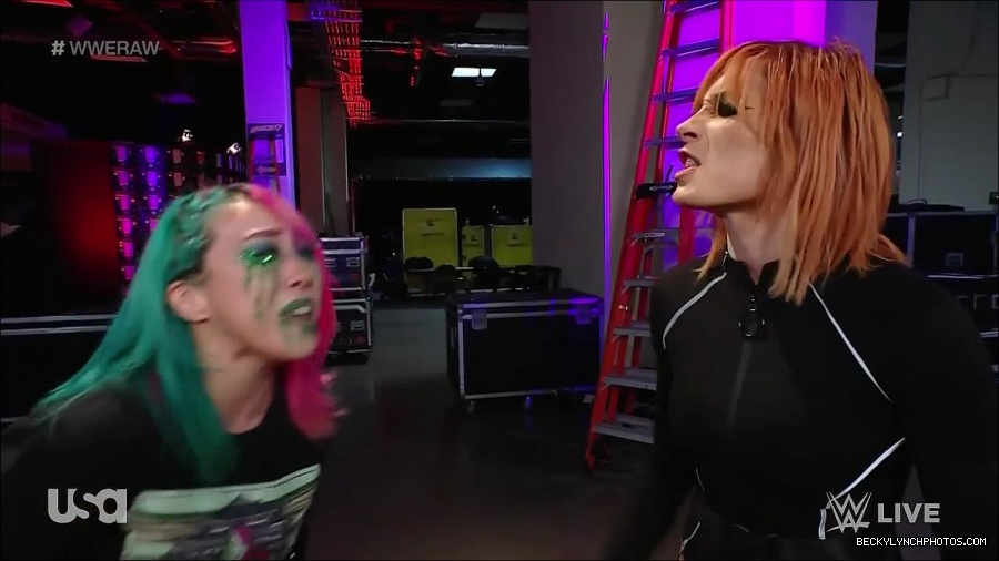 WWE_Monday_Night_Raw_2022_05_09_720p_HDTV_x264-NWCHD_mp4_004225657.jpg