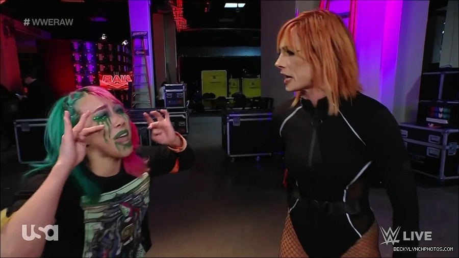 WWE_Monday_Night_Raw_2022_05_09_720p_HDTV_x264-NWCHD_mp4_004228060.jpg