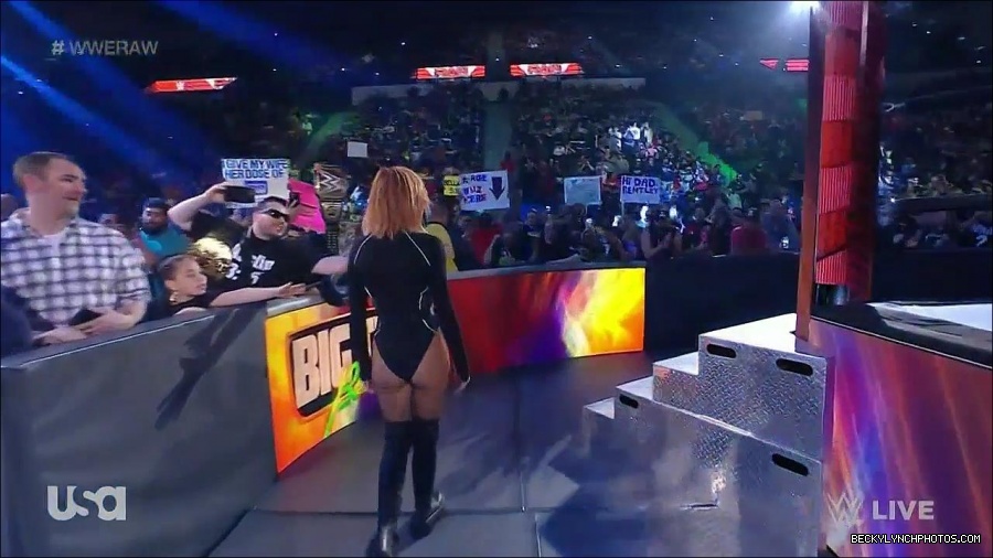 WWE_Monday_Night_Raw_2022_05_09_720p_HDTV_x264-NWCHD_mp4_007086750.jpg