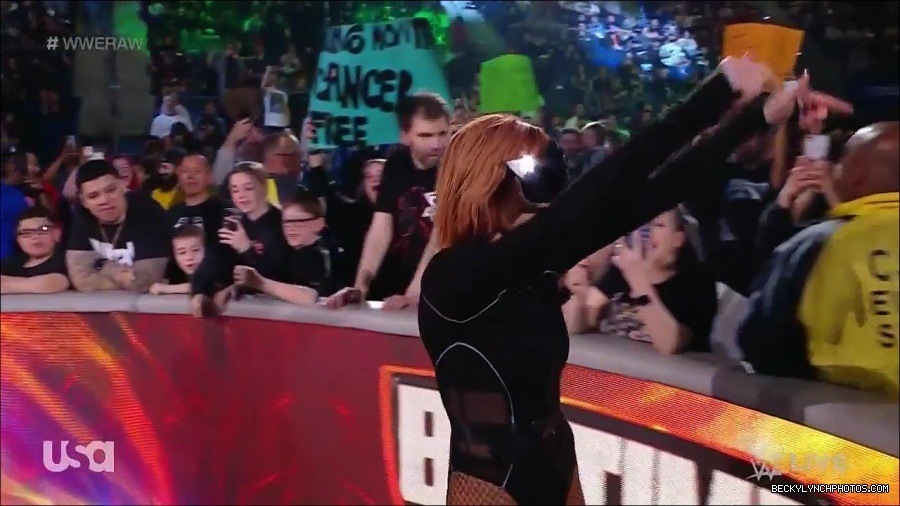 WWE_Monday_Night_Raw_2022_05_09_720p_HDTV_x264-NWCHD_mp4_007102766.jpg