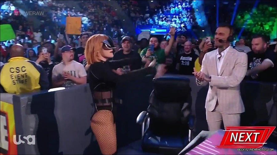 WWE_Monday_Night_Raw_2022_05_09_720p_HDTV_x264-NWCHD_mp4_007106370.jpg