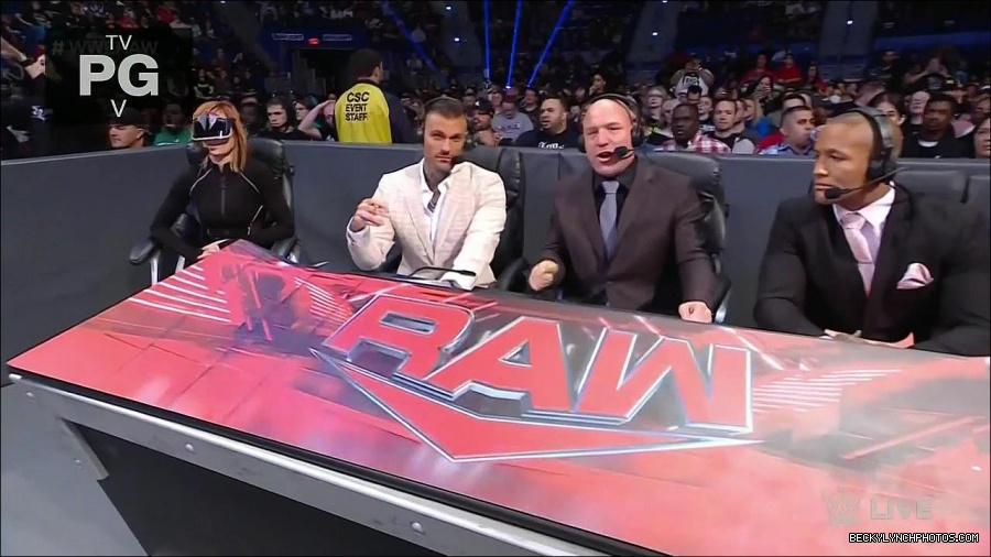 WWE_Monday_Night_Raw_2022_05_09_720p_HDTV_x264-NWCHD_mp4_007142606.jpg