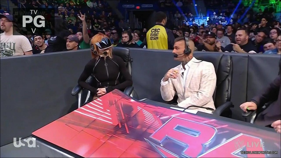 WWE_Monday_Night_Raw_2022_05_09_720p_HDTV_x264-NWCHD_mp4_007145409.jpg