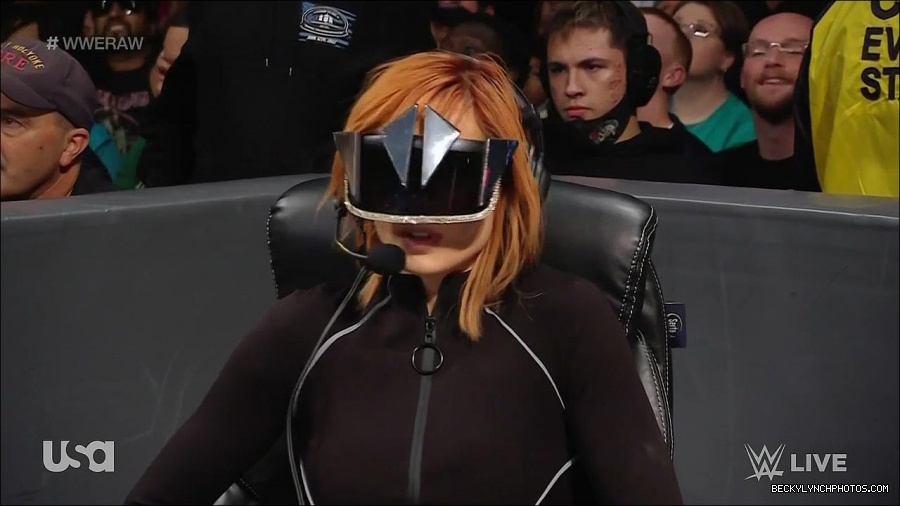 WWE_Monday_Night_Raw_2022_05_09_720p_HDTV_x264-NWCHD_mp4_007154218.jpg