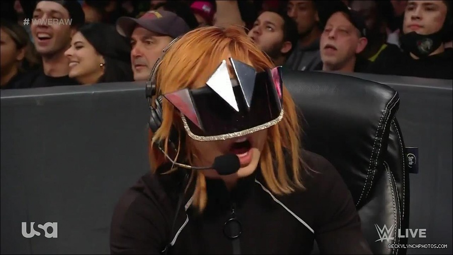 WWE_Monday_Night_Raw_2022_05_09_720p_HDTV_x264-NWCHD_mp4_007390154.jpg