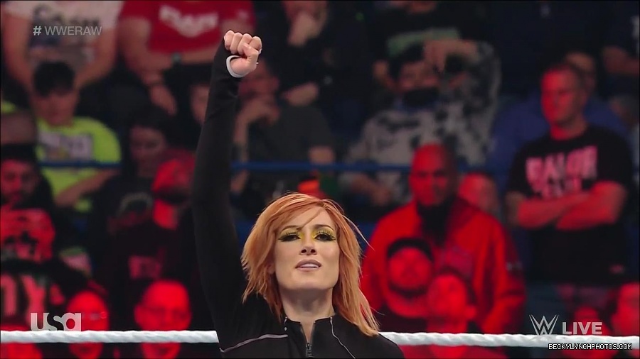 WWE_Monday_Night_Raw_2022_05_09_720p_HDTV_x264-NWCHD_mp4_007538435.jpg