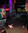 WWE_Monday_Night_Raw_2022_05_09_720p_HDTV_x264-NWCHD_mp4_004212444.jpg