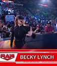 WWE_Monday_Night_Raw_2022_05_09_720p_HDTV_x264-NWCHD_mp4_007091155.jpg