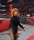 WWE_Monday_Night_Raw_2022_05_09_720p_HDTV_x264-NWCHD_mp4_007489052.jpg