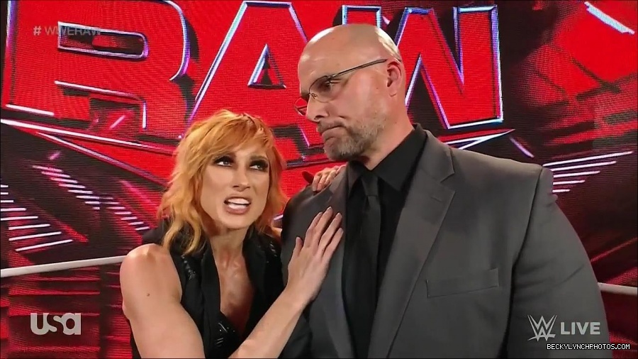 WWE_Monday_Night_Raw_2022_05_16_720p_HDTV_x264-NWCHD_mp4_002034667.jpg