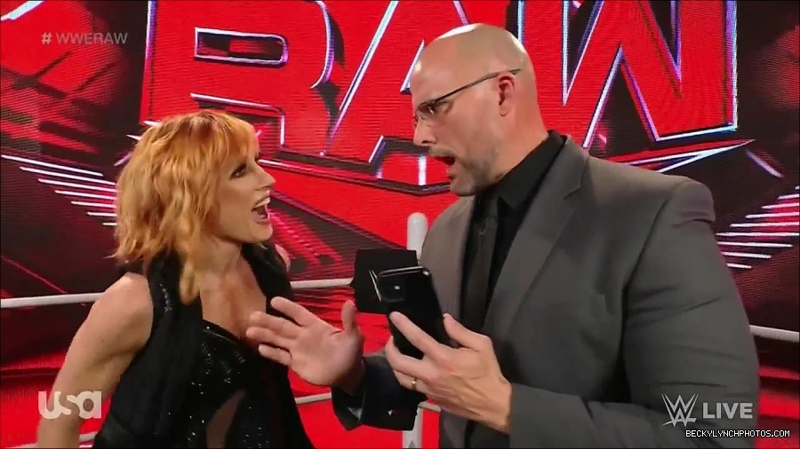 WWE_Monday_Night_Raw_2022_05_16_720p_HDTV_x264-NWCHD_mp4_002046679.jpg