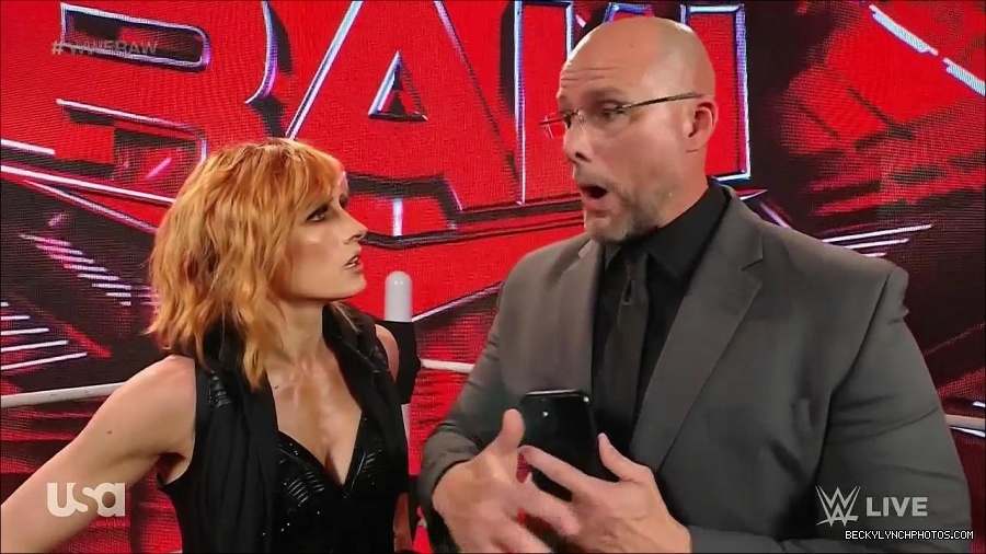 WWE_Monday_Night_Raw_2022_05_16_720p_HDTV_x264-NWCHD_mp4_002053486.jpg