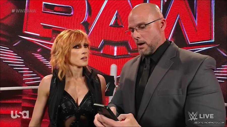 WWE_Monday_Night_Raw_2022_05_16_720p_HDTV_x264-NWCHD_mp4_002065498.jpg