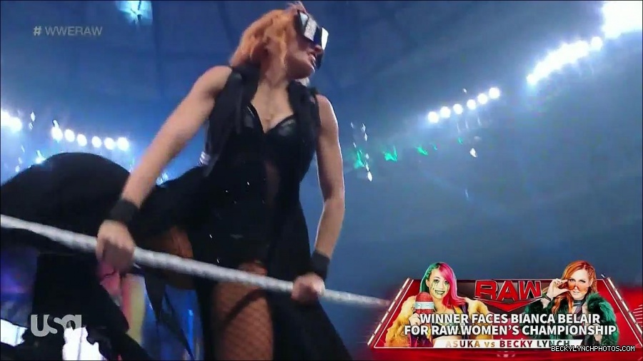 WWE_Monday_Night_Raw_2022_05_16_720p_HDTV_x264-NWCHD_mp4_007154389.jpg