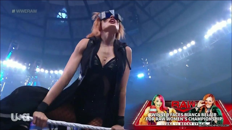 WWE_Monday_Night_Raw_2022_05_16_720p_HDTV_x264-NWCHD_mp4_007154789.jpg