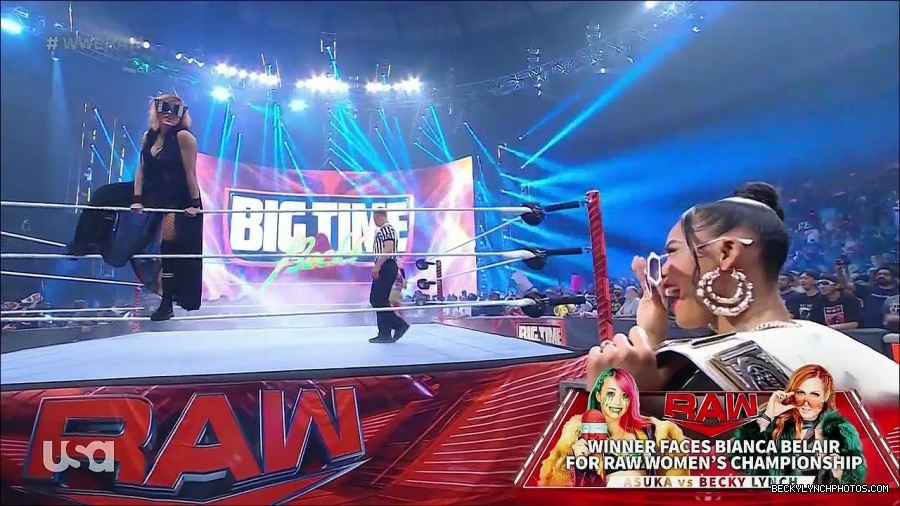 WWE_Monday_Night_Raw_2022_05_16_720p_HDTV_x264-NWCHD_mp4_007157191.jpg