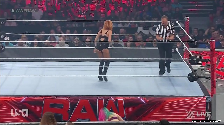 WWE_Monday_Night_Raw_2022_05_16_720p_HDTV_x264-NWCHD_mp4_007197231.jpg