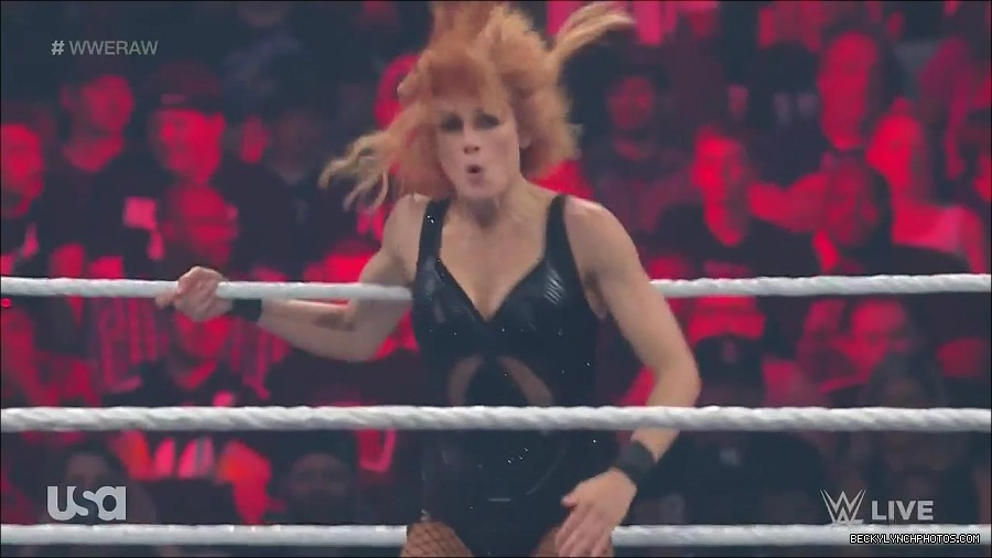 WWE_Monday_Night_Raw_2022_05_16_720p_HDTV_x264-NWCHD_mp4_007198433.jpg