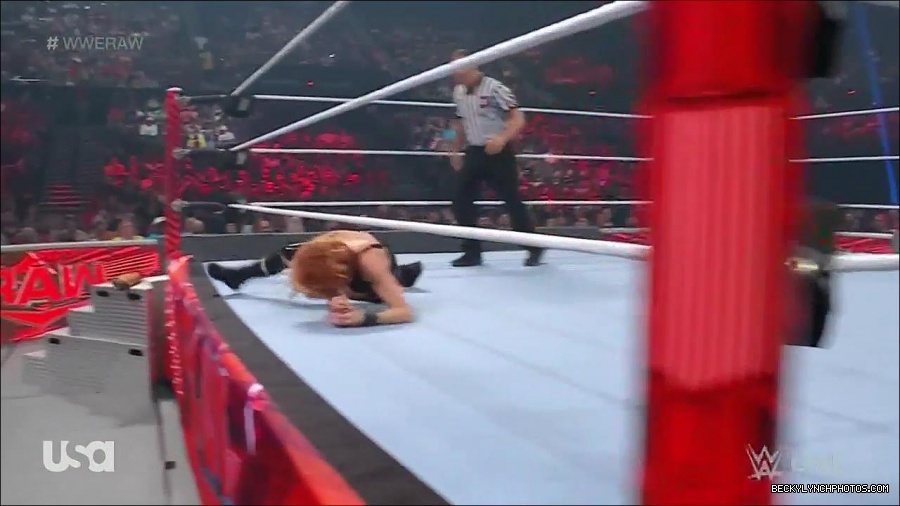 WWE_Monday_Night_Raw_2022_05_16_720p_HDTV_x264-NWCHD_mp4_007213247.jpg
