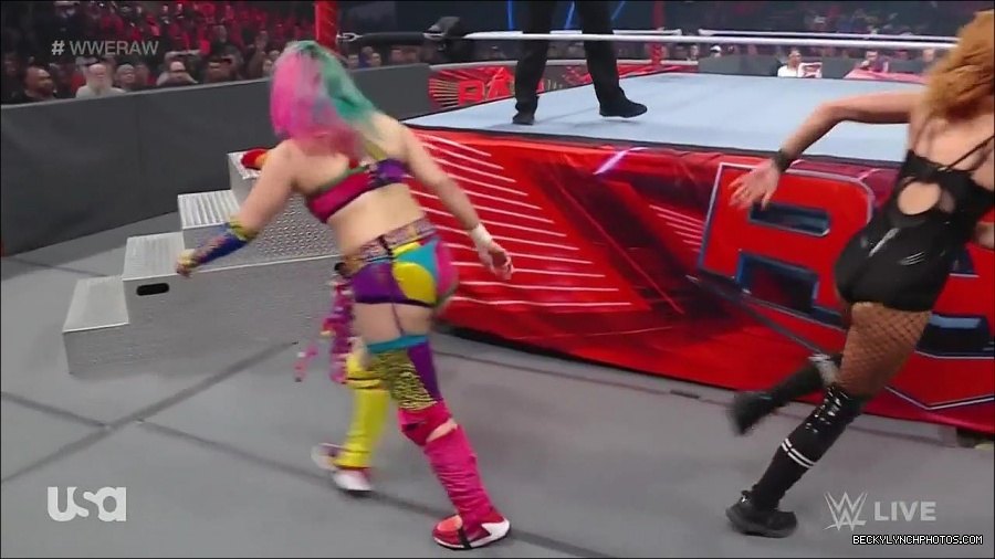 WWE_Monday_Night_Raw_2022_05_16_720p_HDTV_x264-NWCHD_mp4_007222857.jpg
