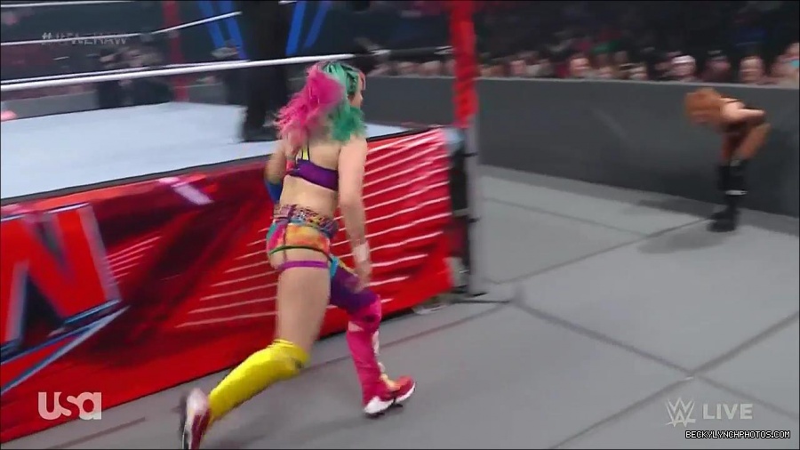 WWE_Monday_Night_Raw_2022_05_16_720p_HDTV_x264-NWCHD_mp4_007226461.jpg