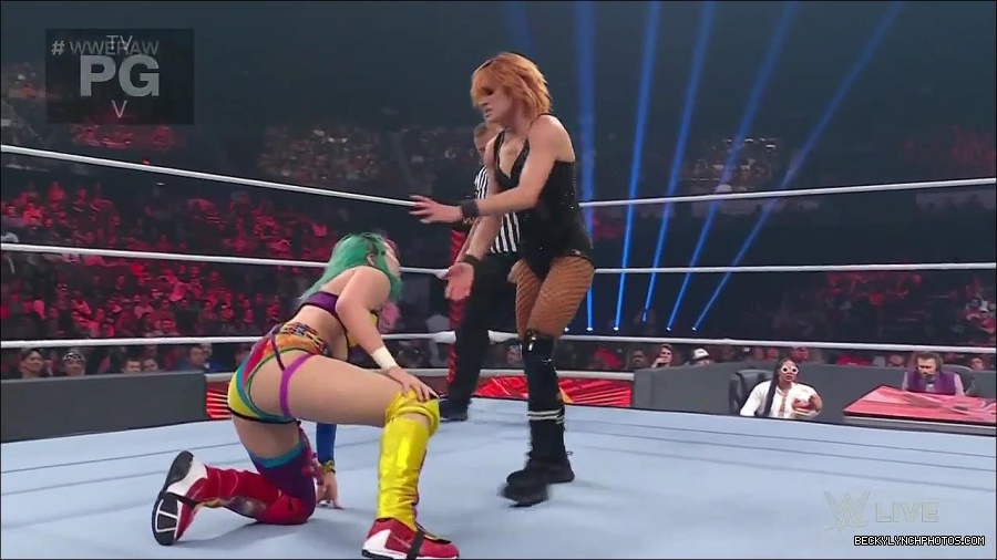 WWE_Monday_Night_Raw_2022_05_16_720p_HDTV_x264-NWCHD_mp4_007248083.jpg