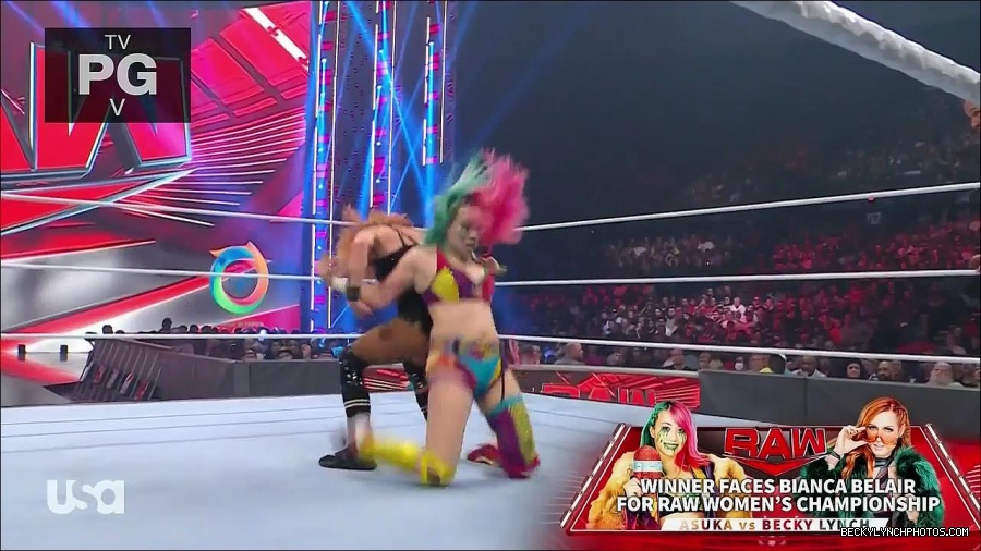 WWE_Monday_Night_Raw_2022_05_16_720p_HDTV_x264-NWCHD_mp4_007256091.jpg
